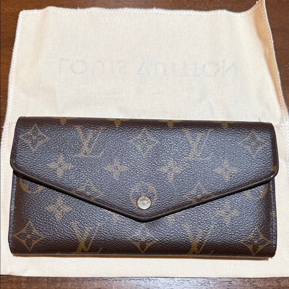 Louis Vuitton Dark Brown Monogram Wallet - Picture 3 of 14
